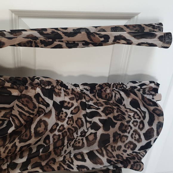 Lovely Animal Print Top - Picture 5 of 10